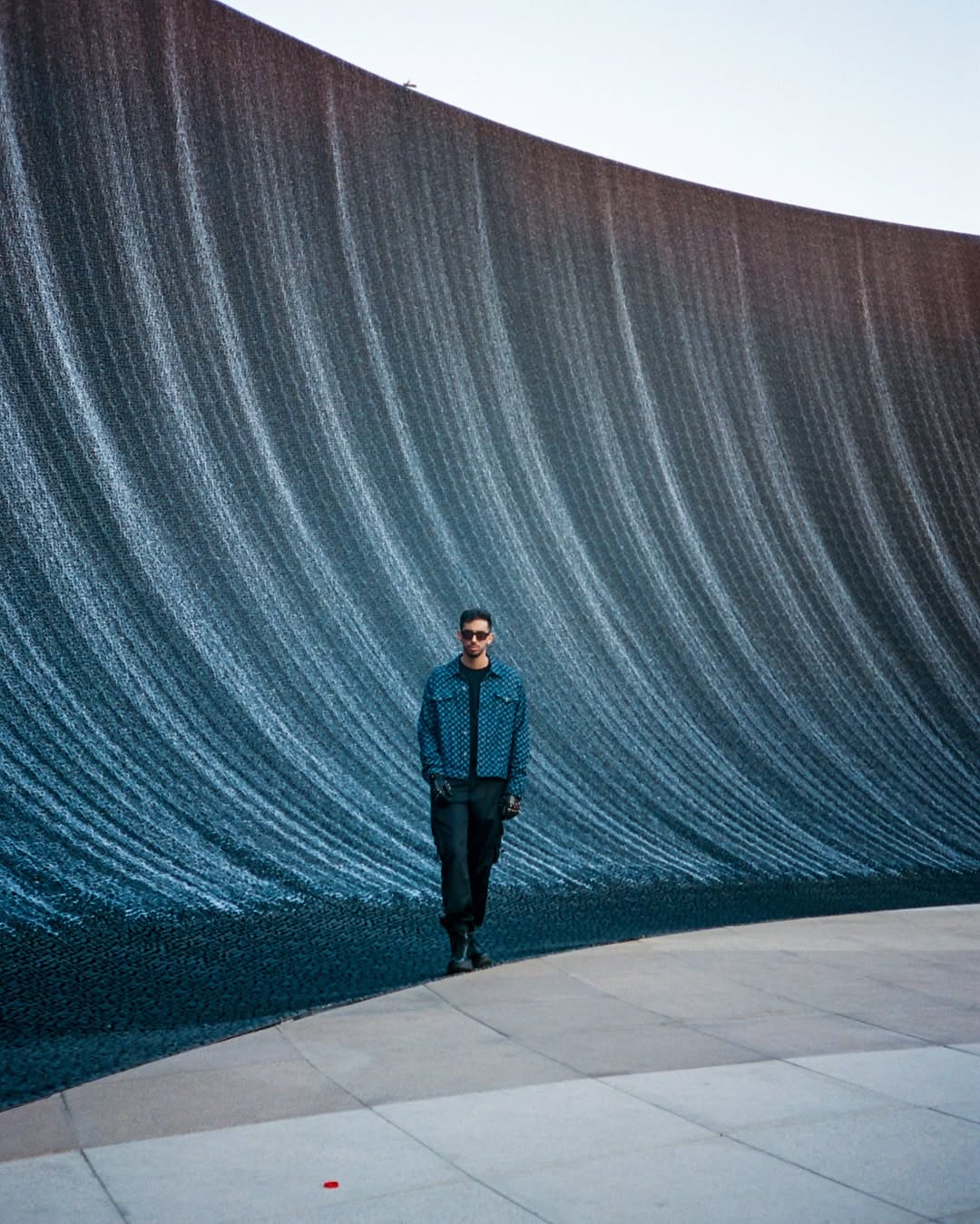artist profile: @itsnovo

creative direction, styling & photography by @omarabulata, shot on 35mm.